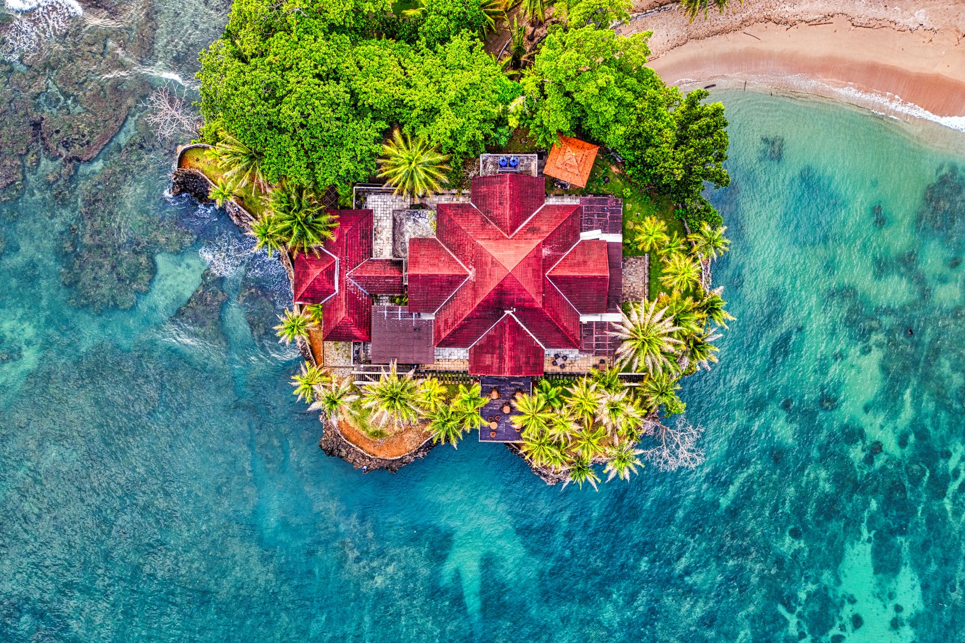 Luxury Island Resort Atoll